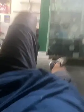 Snapshot of chatting on 04-07-26, 02:52 online show from 04-07-26, 02:52