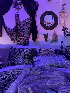 luxxlola online show from 04-08-26, 11:33