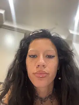 luxxlola online show from 06-07-26, 02:06
