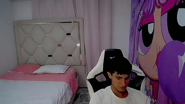 Akyra latinn online show from 02-04-26, 01:28