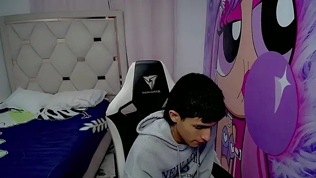 Akyra latinn online show from 02-02-26, 12:15