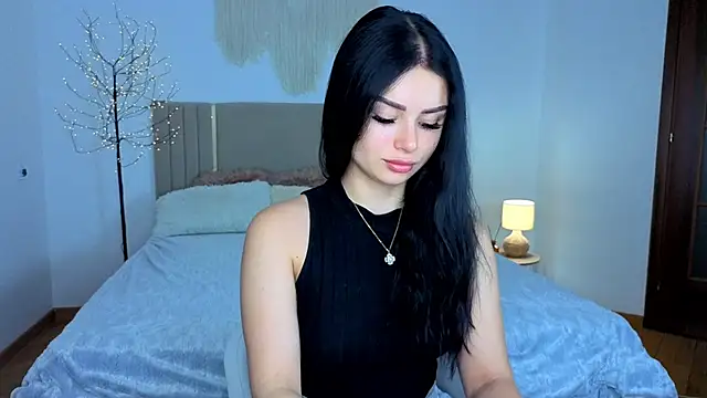 Snapshot of Silena_sky chatting on 06-28-26, 06:30 Silena sky online show from 06-28-26, 06:30