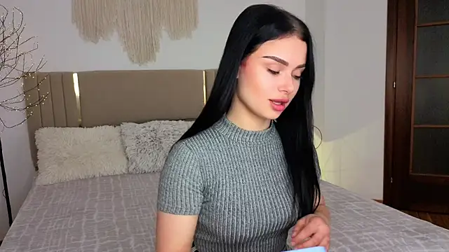 Snapshot of Silena_sky chatting on 06-10-26, 07:20 Silena sky online show from 06-10-26, 07:20