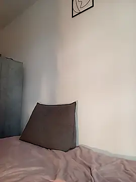 Angela swet online show from 04-08-26, 10:39