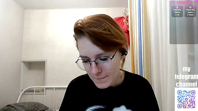 Snapshot of PetralPrime chatting on 02-12-26, 05:56 PetralPrime online show from 02-12-26, 05:56