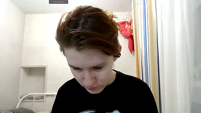 Snapshot of PetralPrime chatting on 02-06-26, 06:37 PetralPrime online show from 02-06-26, 06:37