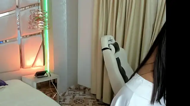 francis 20 online show from 02-20-26, 01:02