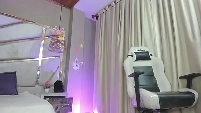 francis 20 online show from 04-21-26, 01:07