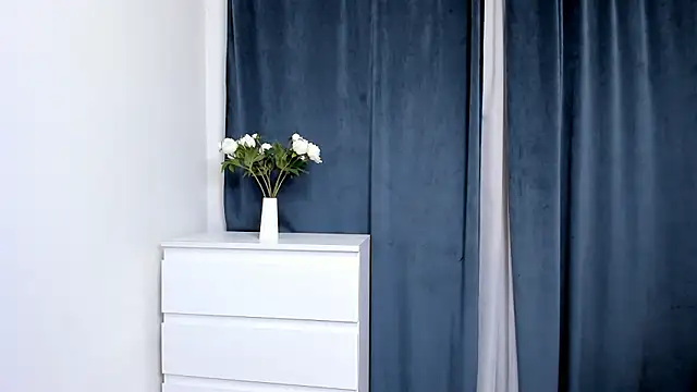 Snapshot of TreasaCrebs chatting on 02-26-26, 09:26 TreasaCrebs online show from 02-26-26, 09:26