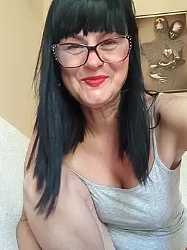 AliceSwan57 online show from 05-26-26, 06:55