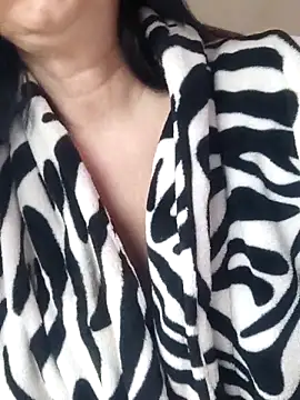 AliceSwan57 online show from 04-13-26, 04:05