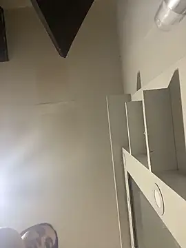 JuliaaVega online show from 03-21-26, 12:09