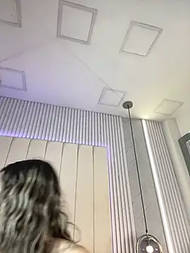 Snapshot of JuliaColemann chatting on 02-21-26, 11:23 JuliaColemann online show from 02-21-26, 11:23