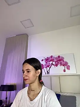 JuliaColemann online show from 06-02-26, 12:05