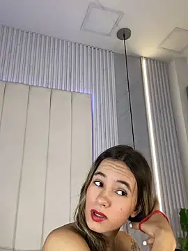JuliaColemann online show from 04-26-26, 12:02