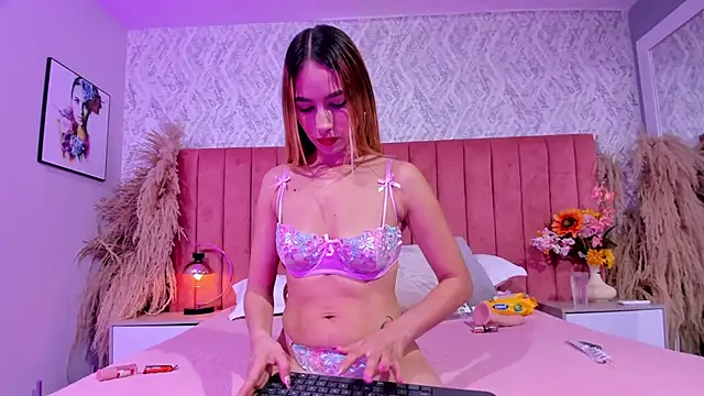 chiarabonds online show from 03-06-26, 05:19