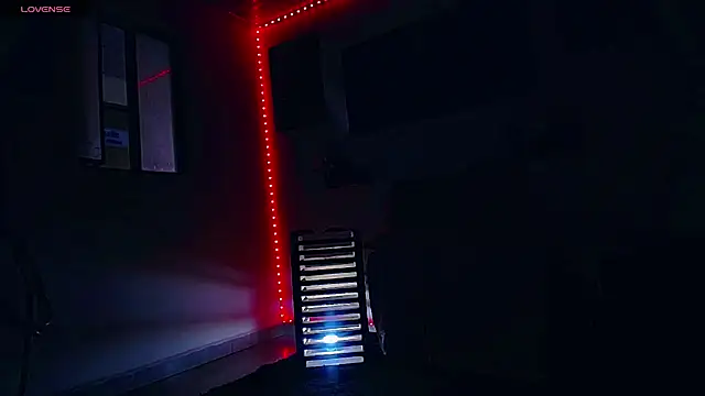 Tatoo Noah online show from 04-05-26, 01:07