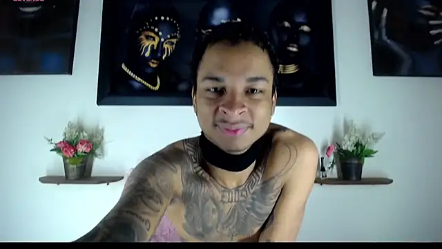 Tatoo Noah online show from 02-19-26, 01:08