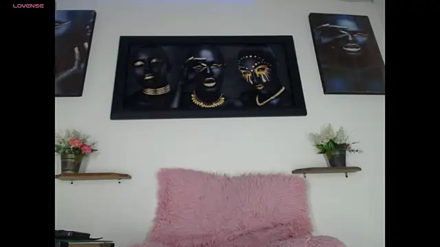 Tatoo Noah online show from 04-12-26, 01:25