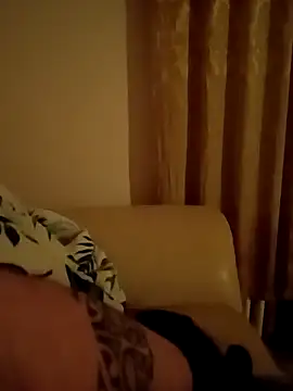 Snapshot of biondand chatting on 02-14-26, 01:28 biondand online show from 02-14-26, 01:28