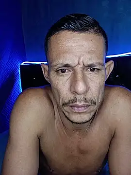 juanmaur22 online show from 02-11-26, 08:36