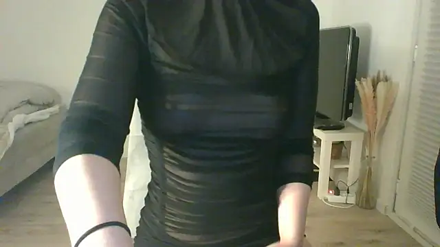 Noira xxx online show from 03-26-26, 07:45