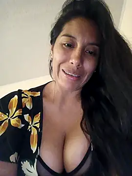 LizaLorini online show from 04-25-26, 05:43