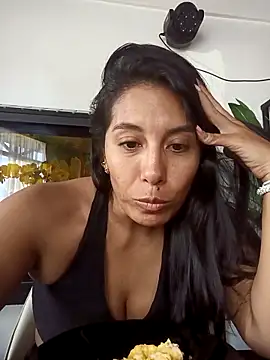 LizaLorini online show from 04-04-26, 04:57