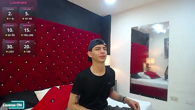 Logan Woods online show from 02-03-26, 09:42