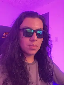 Snapshot of Yigolo__ chatting on 07-19-26, 11:12 Yigolo online show from 07-19-26, 11:12