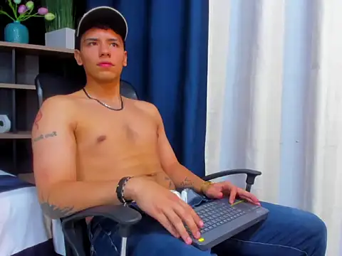 Tobias Vega online show from 02-15-26, 02:34