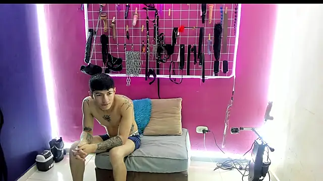 Snapshot of Slave_Melany_bdsm chatting on 04-18-26, 12:40 Slave Melany bdsm online show from 04-18-26, 12:40