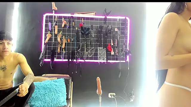 Snapshot of Slave_Melany_bdsm chatting on 05-19-26, 01:18 Slave Melany bdsm online show from 05-19-26, 01:18