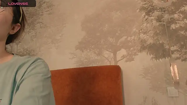 Hiaru Cutie online show from 11-14-25, 06:28