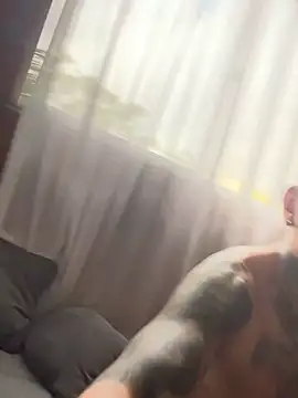 mister eithan online show from 04-01-26, 01:52