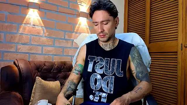 mister eithan online show from 02-25-26, 02:23