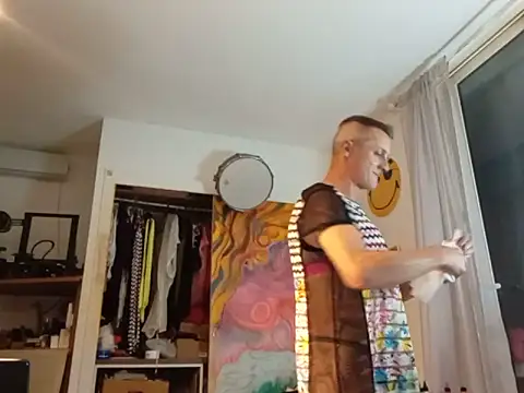 SophienewCDplayer online show from 06-04-26, 03:22