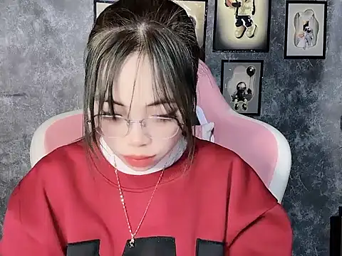 Suki 99 online show from 02-25-26, 03:34