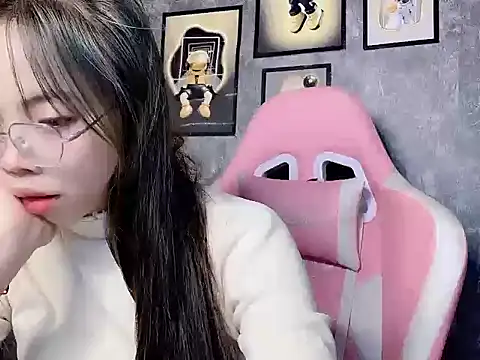 Suki 99 online show from 03-10-26, 06:28