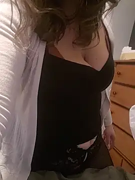 KumKitten1234 online show from 02-15-26, 09:58