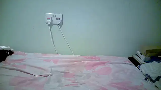 Snapshot of Oyeiyyy chatting on 03-27-26, 12:41 Oyeiyyy online show from 03-27-26, 12:41