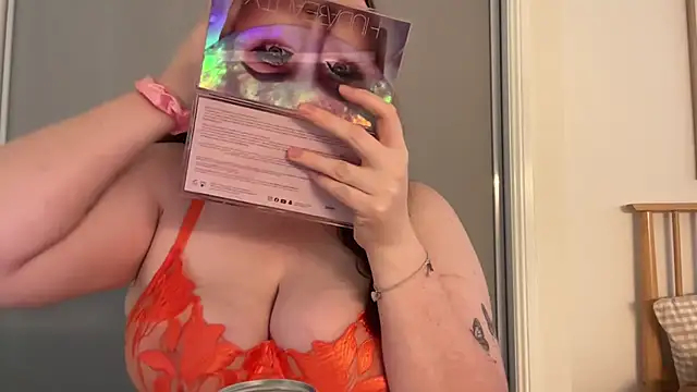 xopeachybaby online show from 03-25-26, 04:23