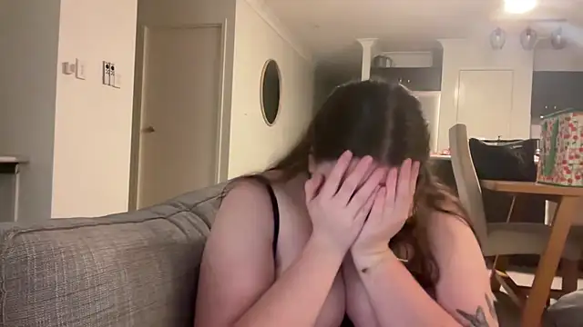 xopeachybaby online show from 05-26-26, 12:58