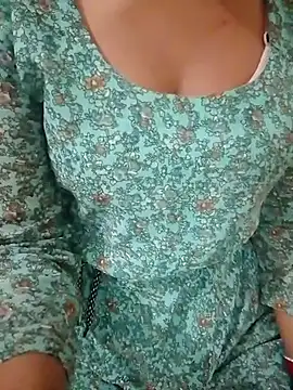 Snapshot of Ayesha_Khan1 chatting on 02-25-26, 04:56 Ayesha Khan1 online show from 02-25-26, 04:56