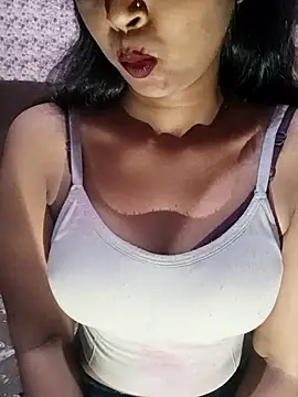 Ayesha Khan1 online show from 04-14-26, 11:59