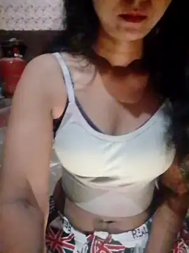 Ayesha Khan1 online show from 04-08-26, 10:44