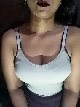 Snapshot of Ayesha_Khan1 chatting on 04-23-26, 11:27 Ayesha Khan1 online show from 04-23-26, 11:27