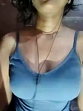 Snapshot of Ayesha_Khan1 chatting on 05-27-26, 12:42 Ayesha Khan1 online show from 05-27-26, 12:42