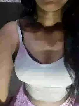 Ayesha Khan1 online show from 04-12-26, 11:41