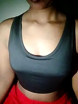 Snapshot of Ayesha_Khan1 chatting on 02-21-26, 04:47 Ayesha Khan1 online show from 02-21-26, 04:47